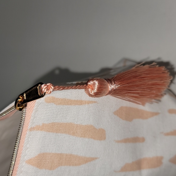 Makeup Bag / Toiletries Pouch - Picture 7 of 10